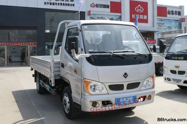Ouling Little BMW 115 hp 4X2(6 wheels) 3.63m Single Row Flatbed Light Truck (China VI) Exterior