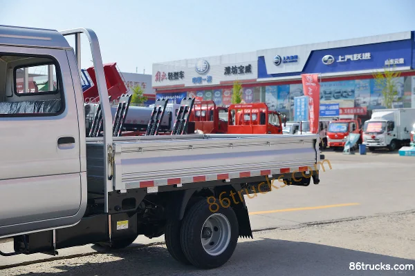 Dongfeng T3 (formerly Xiaobawang W) 1.6L 123 hp 4X2(6 wheels) 2.7m double row flatbed light truck (with A/C) (China VI) Body (1) | 86Trucks
