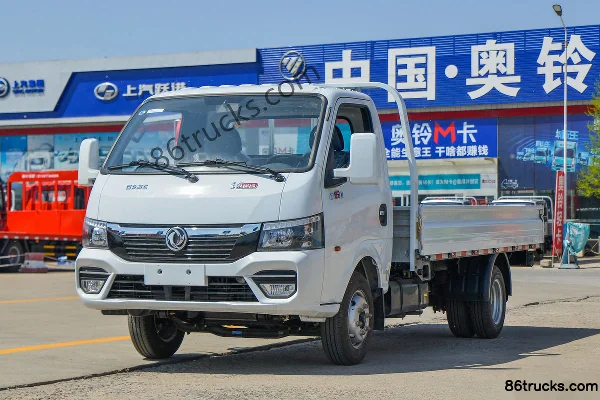 Dongfeng T6 2.0L 122 hp 4X2(6 wheels) 4.05m Single Row Flatbed Light Truck (China VI) Exterior (3) | 86Trucks