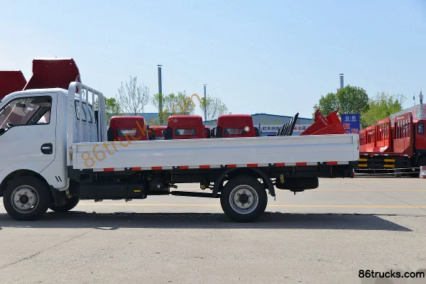 Dongfeng T6 2.0L 122 hp 4X2(6 wheels) 4.05m Single Row Flatbed Light Truck (China VI) Body (2) | 86Trucks