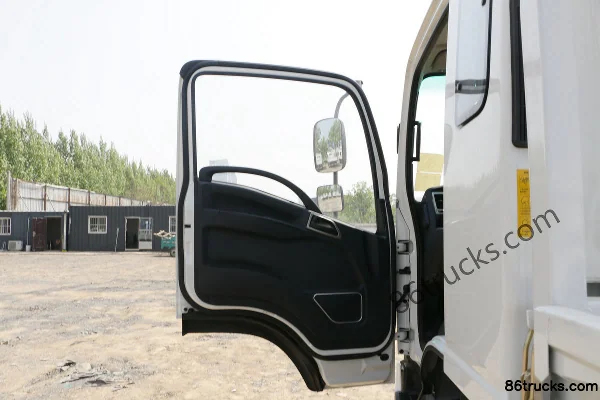 JAC Weiling K3 127 hp 4X2(6 wheels) CNG 4.1m single-row stake truck light truck Cab (1) | 86Trucks