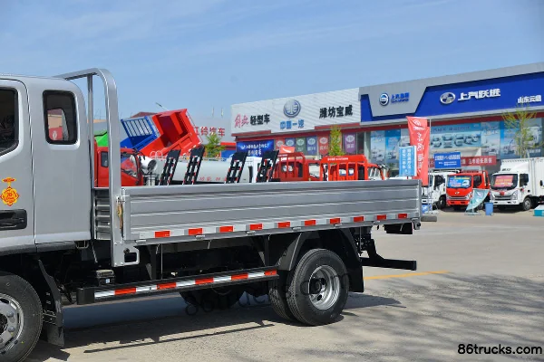 Foton Aumark S1 Series Zhiying Edition 160hp 4X2(6 wheels) 3.83m Semi-Row Stake Light Truck (China VI) Body (1) | 86Trucks