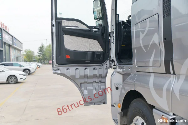 Sinotruk Sitrak C9H heavy truck 570 hp 6X4(10 wheels) AMT automatic tractor truck (China VI) (with hydraulic retarder) Cab (2) | 86Trucks