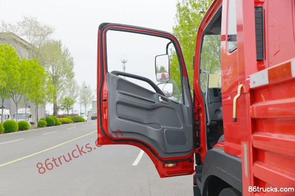 JAC Dewos V8 195hp 4X2(6 wheels) 4.6m Stake Truck (China VI) Cab (1) | 86Trucks
