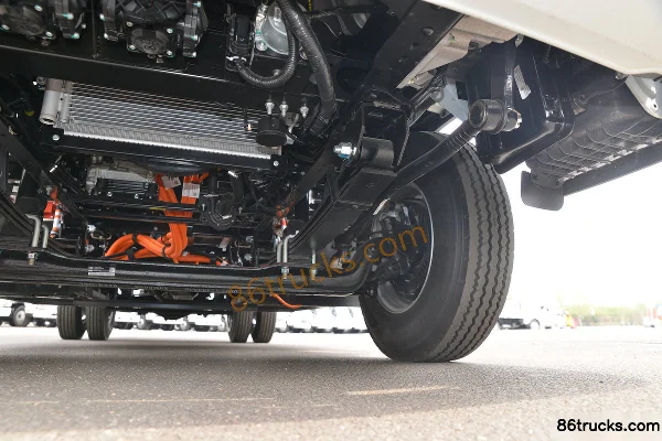 JAC Shuailing i5 4.5T 4.15m Van Electric Light Truck 4X2(6 wheels) Chassis (3) | 86Trucks
