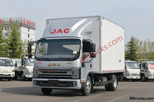 JAC Shuailing Q6 Luxury Edition 160 hp 4X2(6 wheels) 4.12m Single Row Van Light Truck (China VI) (Insulated Van) Exterior (3) | 86Trucks