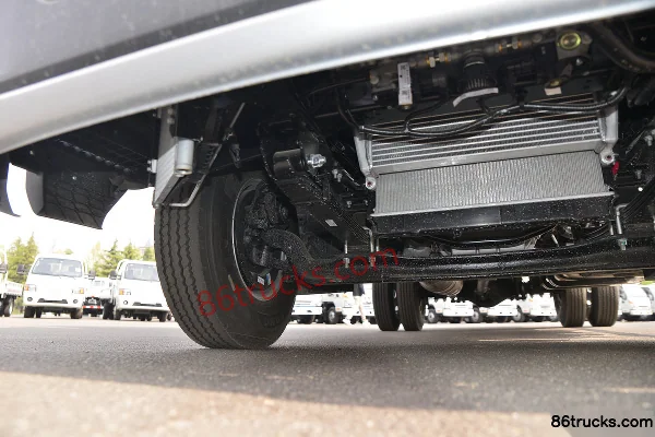 JAC Shuailing Q6 Luxury Edition 160 hp 4X2(6 wheels) 4.12m Single Row Van Light Truck (China VI) (Insulated Van) Chassis (2) | 86Trucks