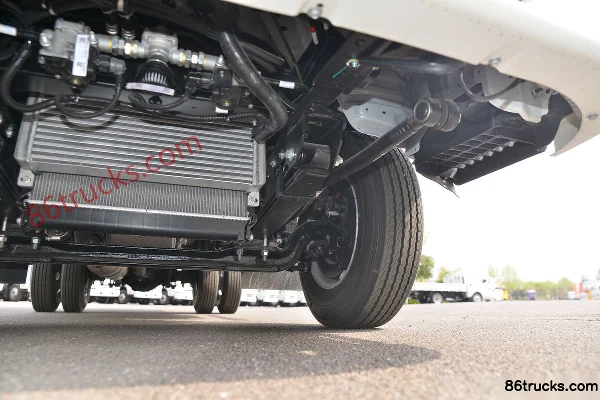 JAC Shuailing K280 102 hp 4X2(6 wheels) 3.3m Double Row Van Light Truck Chassis (3) | 86Trucks