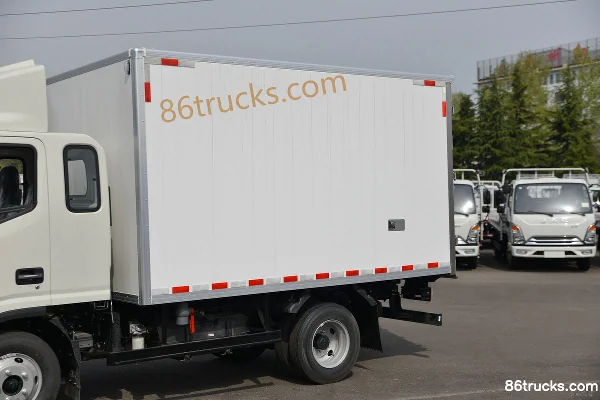 JAC Shuailing K280 102 hp 4X2(6 wheels) 3.3m Double Row Van Light Truck Body (1) | 86Trucks