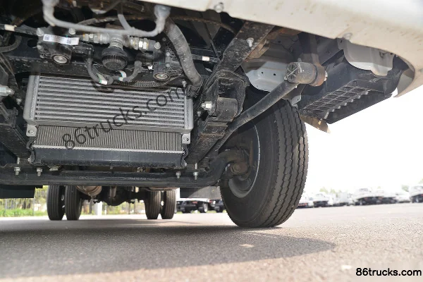 JAC Shuailing Q3 130 hp 4X2(6 wheels) 4.13m single-row van truck (China VI) (axle ratio 5.375) Chassis (3) | 86Trucks