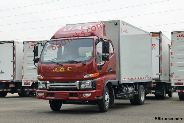 JAC Shuailing E Medium Body 129hp 4X2(6 wheels) 3.82m Single Row Van Light Truck (China VI) Exterior (3) | 86Trucks
