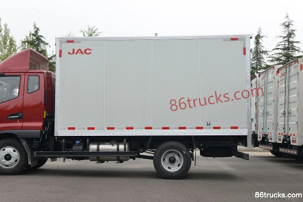 JAC Shuailing E Medium Body 129hp 4X2(6 wheels) 3.82m Single Row Van Light Truck (China VI) (2) | 86Trucks
