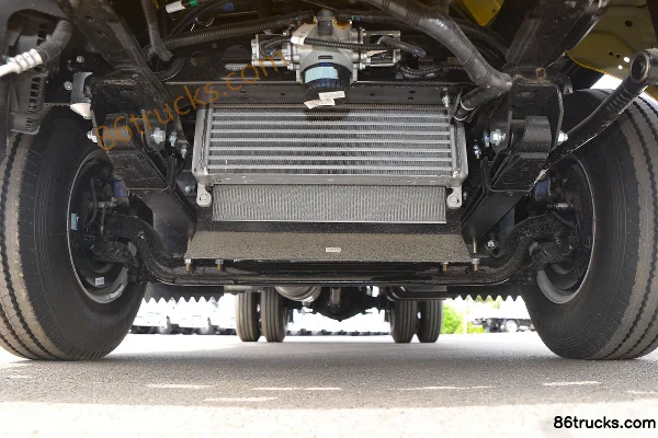 JAC Kangling J3 95 ch 4X2(6 roues) 3,37 m cabine avancée camion de vente Châssis (1) | 86Trucks