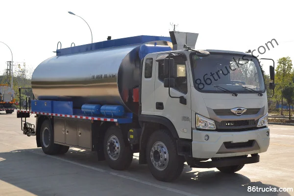 Foton Ruijin King Kong 220 hp 4X4(6 wheels) Asphalt Sprinkler Truck (Xindongri Brand) Exterior