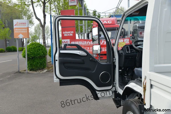 JAC Kangling H3 132hp 4X2(6 wheels) 4.18m Single-row Flatbed Light Truck (China VI) Cab (1) | 86Trucks