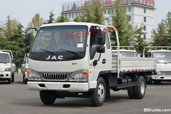 JAC Kangling H3 115hp 4X2(6 wheels) 3.85m one-and-a-half-row flatbed light truck (China VI) Exterior (3) | 86Trucks