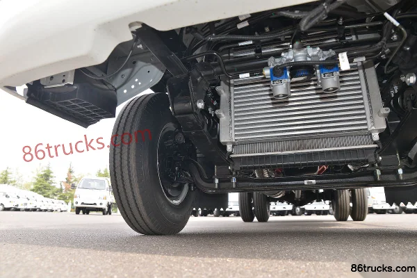 JAC Kangling H3 115hp 4X2(6 wheels) 3.85m one-and-a-half-row flatbed light truck (China VI) Chassis (2) | 86Trucks