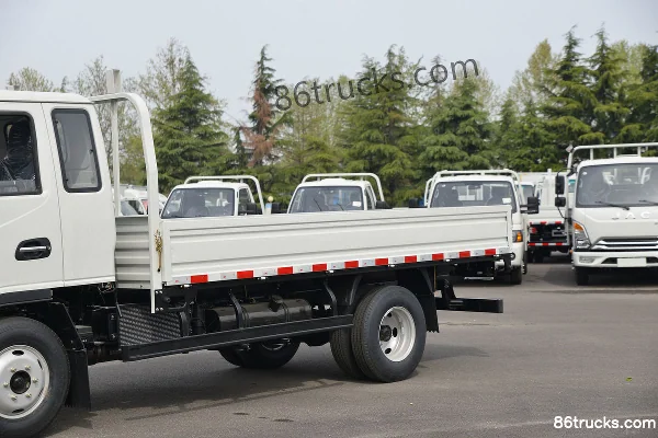 JAC Kangling H3 115hp 4X2(6 wheels) 3.85m one-and-a-half-row flatbed light truck (China VI) Body (1) | 86Trucks