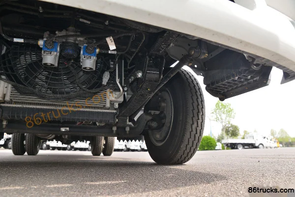 JAC Kangling J3 95 hp 4X2(6 wheels) 3.7m Single Row Refrigerated Truck (China VI) Chassis (3) | 86Trucks
