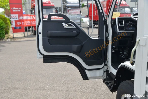 JAC Kangling J5 Custom Edition 132 hp 4X2(6 wheels) 4.18m Single Row Flatbed Light Truck (China VI) Cab (2) | 86Trucks