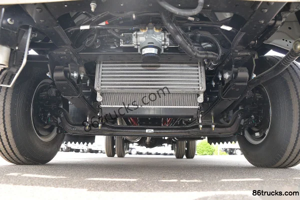JAC Kangling J5 Custom Edition 132 hp 4X2(6 wheels) 4.18m Single Row Flatbed Light Truck (China VI) Chassis (1) | 86Trucks
