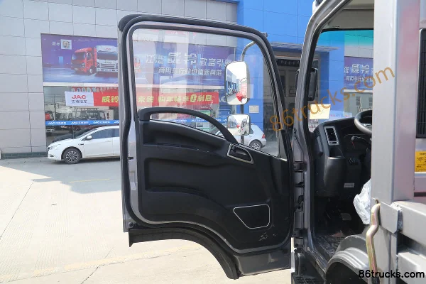 JAC Weilink K6 160 hp 4X2(6 wheels) 4.18m single-row flatbed light truck (China VI) Cab (1) | 86Trucks