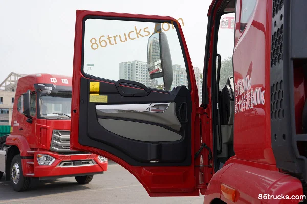 Sinotruk HOWO N7G Heavy Truck 460hp 6X4(10 wheels) Tractor Truck Cab (2) | 86Trucks