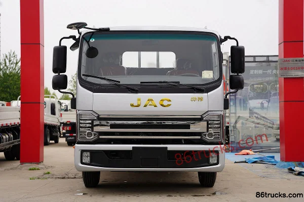 JAC Shuailing Q6 160 ch 4X2(6 roues) camion léger à plateau à cabine simple 4,18 m (China VI) Extérieur (2) | 86Trucks