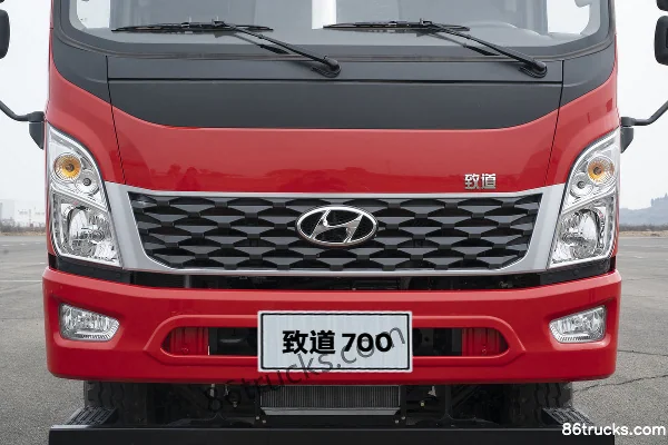 Hyundai Commercial Vehicle Zhidao 700 230hp 6X2(8 wheels) 5.1m Dump Truck Exterior (2) | 86Trucks