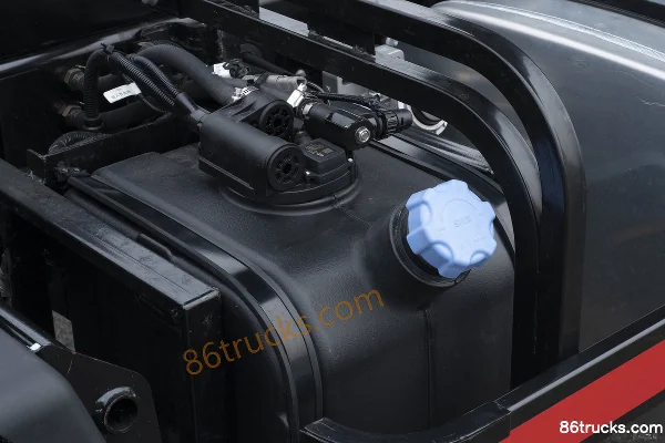 Hyundai Commercial Vehicle Zhidao 700 230hp 6X2(8 wheels) 5.1m Dump Truck Cab (2) | 86Trucks