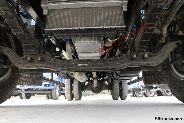 Feidi D3 Series 170 hp 4X2(6 wheels) 6.7m Flatbed Cargo Truck Chassis (1) | 86Trucks