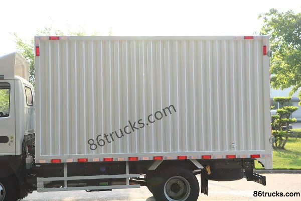 Qingling Lingka Standard Load 122hp 4X2(6 wheels) 3.6m Single Row Van Light Truck (China VI) Body (2) | 86Trucks