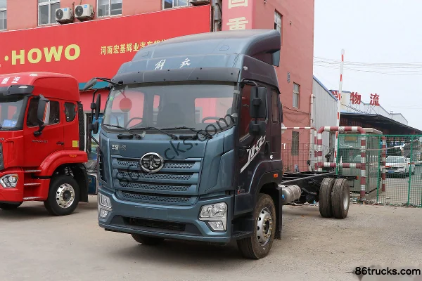 FAW Jiefang Qingdao JK6 Medium Truck 220 hp 4X2(6 wheels) 6.75m Stake Cargo Truck (China VI) (5300mm Wheelbase) Exterior (3) | 86Trucks