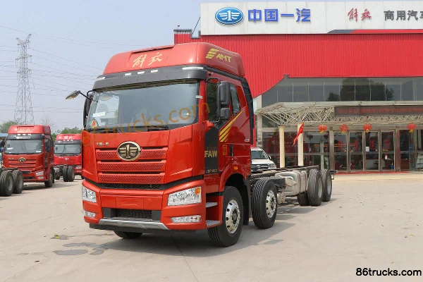 FAW Jiefang New J6P Classic Edition 460 hp 8X4(12 wheels) 9.5m Wing Box Truck (457 Punch Weld Axle) Exterior (3) | 86Trucks
