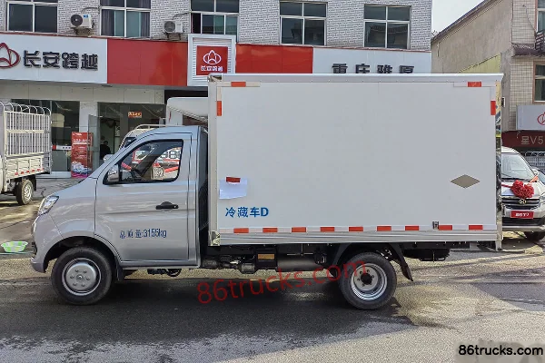 Changan Kuayue Wang X3 1,6 L 122 ch 4X2(6 roues) essence 3,01 m camion frigorifique (China VI) Extérieur (2) | 86Trucks