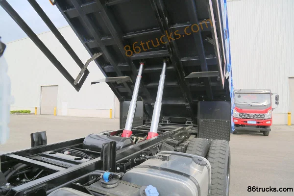 Hyundai Commercial Vehicle Zhidao 300M 200 hp 4X2(6 wheels) 4.35m Dump Truck Body (1) | 86Trucks