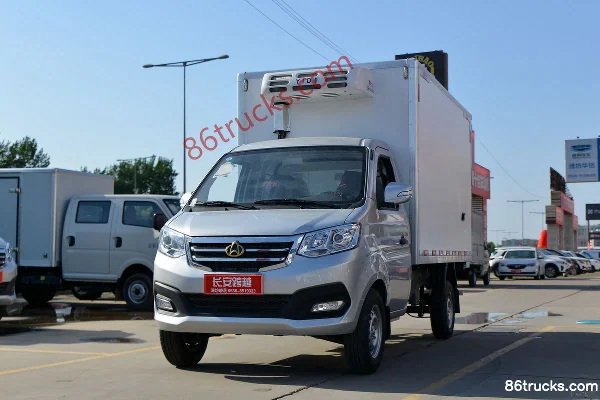 Changan Kuayue Xinbao T3 1,6 L 122 ch 4X2(6 roues) essence camion frigorifique 3,01 m (China VI) Extérieur (3) | 86Trucks