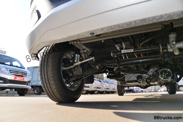 Changan Kuayue Xinbao T3 1,6 L 122 ch 4X2(6 roues) essence camion frigorifique 3,01 m (China VI) Châssis (2) | 86Trucks