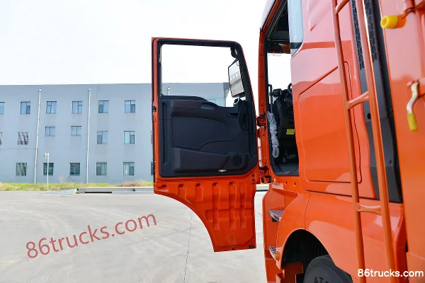 Sinotruk Sitrak G7 Heavy Truck 500 hp 6X4(10 wheels) 7.77m Box Cargo Truck (China VI) Cab (1) | 86Trucks
