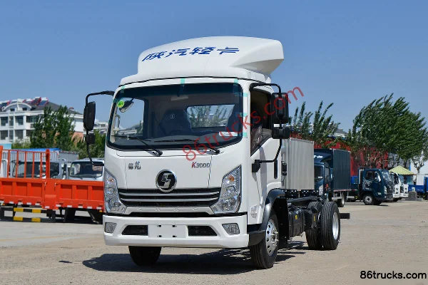 SHACMAN Light Truck Delong K3000 115 hp 4X2(6 wheels) 4.18m single-row stake light truck (China VI) Exterior (3) | 86Trucks