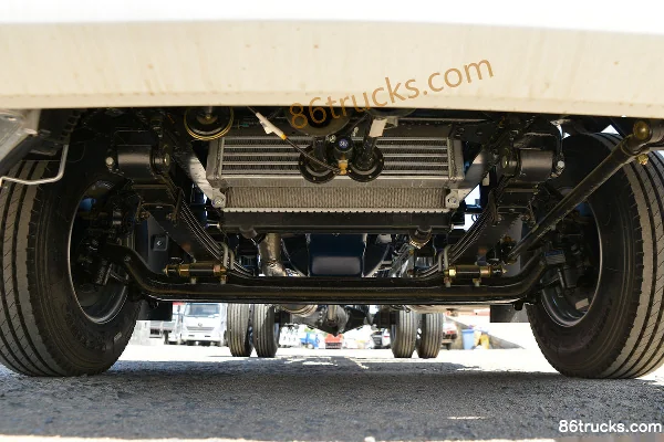 SHACMAN Light Truck Delong K3000 115 hp 4X2(6 wheels) 4.18m single-row stake light truck (China VI) Chassis (1) | 86Trucks