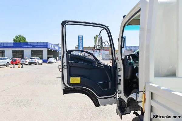 SHACMAN Commercial Vehicle XuanDe X9 version standard 143 ch 4X2(6 roues) camion léger plateau à ridelles monoplace 4,15 m Cabine (1) | 86Tr