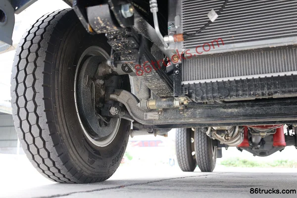 Sinotruk Xianfeng 137 hp 4X2(6 wheels) 3.1 m dump truck Chassis (3) | 86Trucks