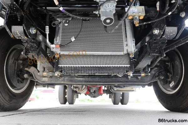 Sinotruk Xianfeng 137 hp 4X2(6 wheels) 3.1 m dump truck Chassis (1) | 86Trucks