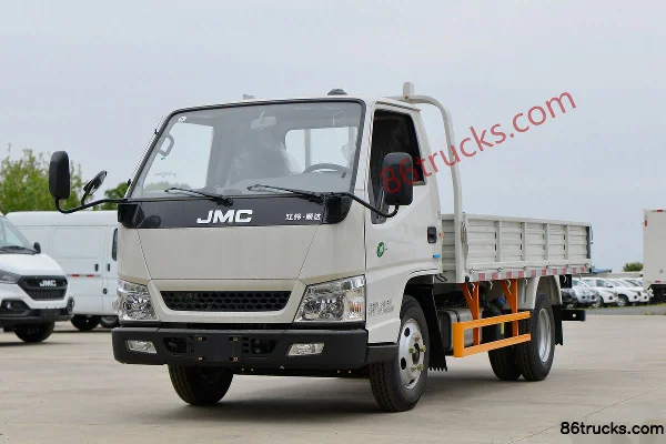 JMC Shunda Small Truck 122hp 4X2(6 wheels) 3.7m single-row flatbed light truck (China VI) Exterior (3) | 86Trucks