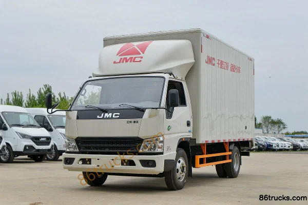 JMC Shunda Wide Body 122 hp 4X2(6 wheels) 4.2m single-row box truck (air brake) (China VI) Exterior (3) | 86Trucks