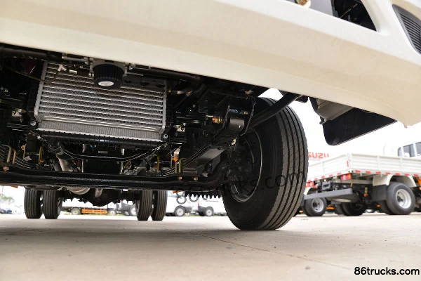 JMC Shunda Wide Body 122 hp 4X2(6 wheels) 4.2m single-row box truck (air brake) (China VI) Chassis (3) | 86Trucks
