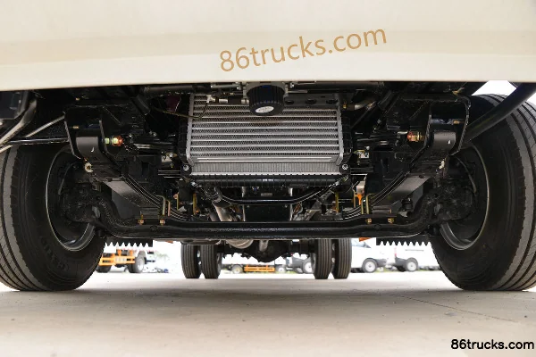 JMC Shunda Wide Body 122 hp 4X2(6 wheels) 4.2m single-row box truck (air brake) (China VI) Chassis (1) | 86Trucks