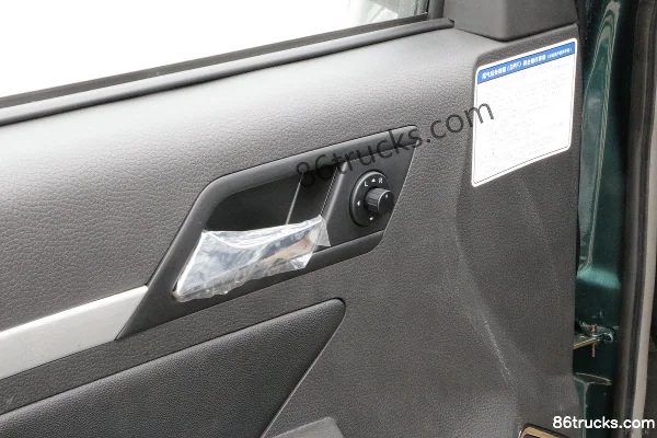 Qingling Isuzu T17 2021 3.0T Diesel 142 hp 2WD Long Wheelbase Double Row Pickup Chassis (3) | 86Trucks