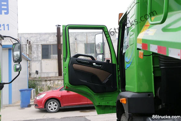 FAW Jiefang Qingdao Long V2.0 220 hp 4X2(6 wheels) 4.2m dump truck (China VI) Cab (1) | 86Trucks